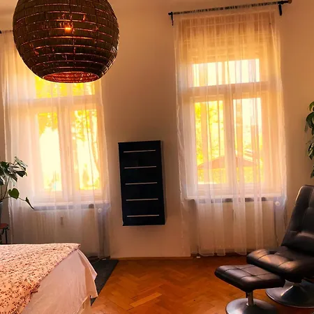 Апартаменти Free Parking - Premium Bed - Modern Kitchen